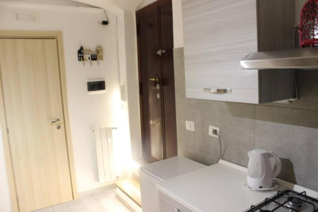 maison Nicolai_ centro città, area molto fornita!! Bari Extérieur photo