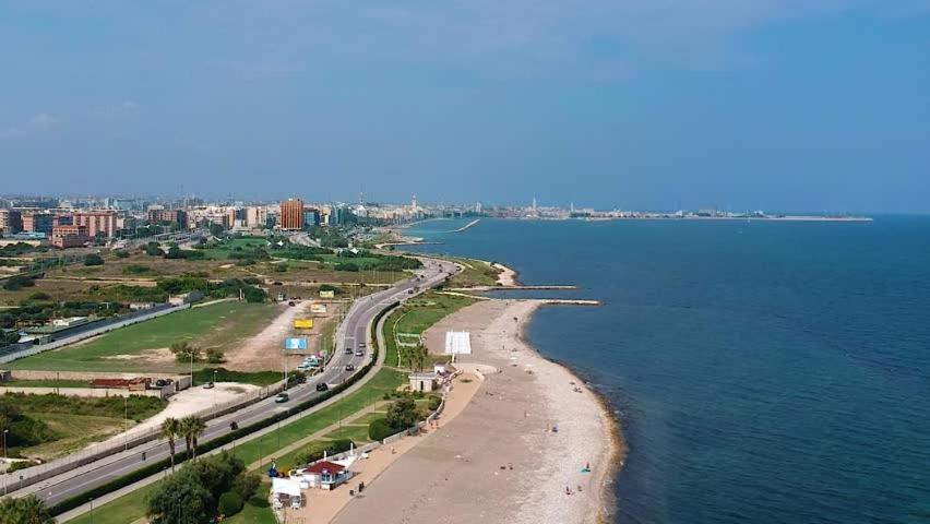 maison Nicolai_ centro città, area molto fornita!! Bari Extérieur photo